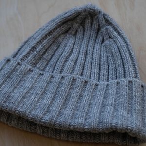 UNIQLO | HEAT TECH  BEANIE 15% WOOL